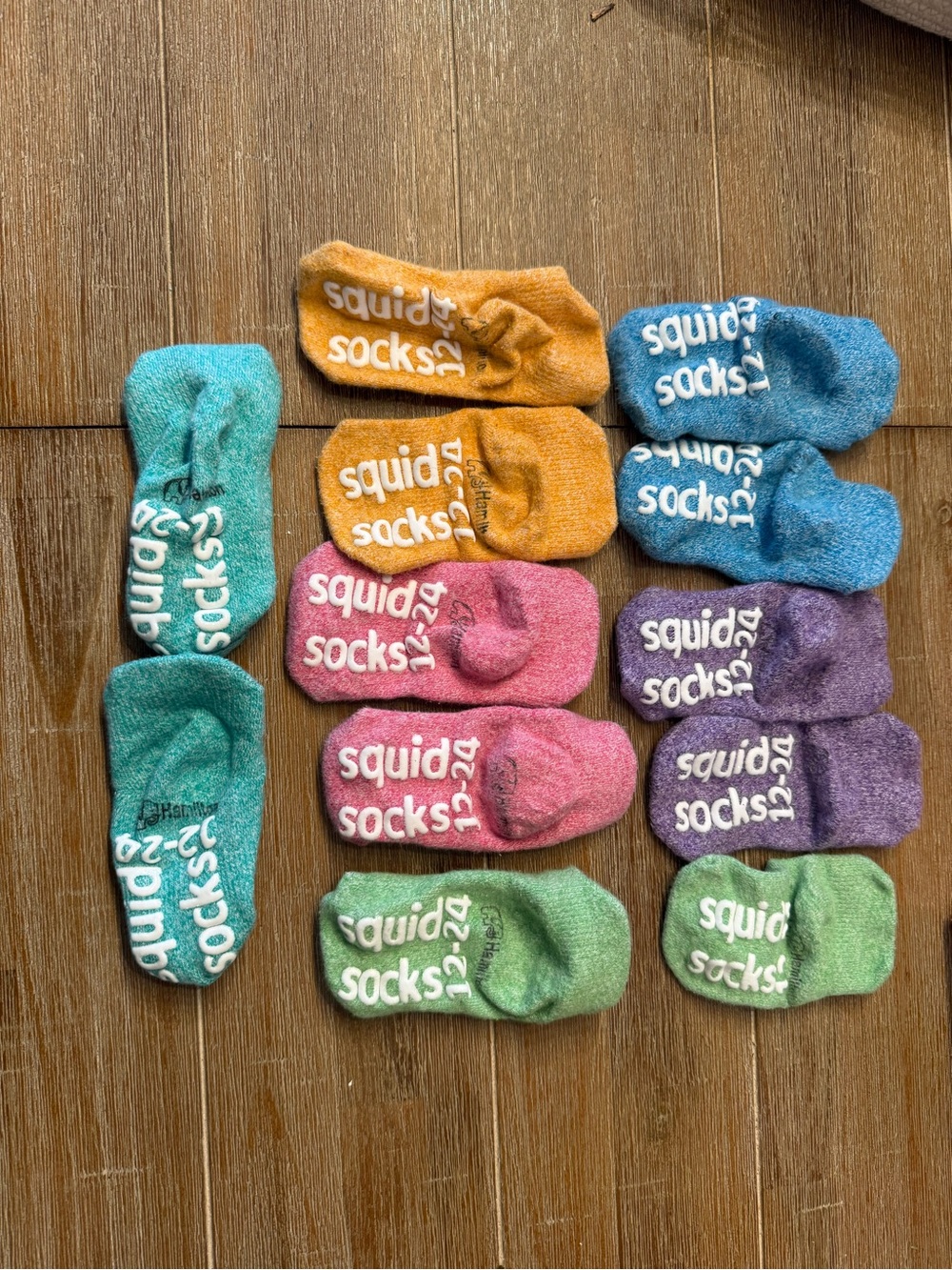 Hamilton Kids Non-Slip Squid Socks - Assorted Colors - Picture 5 of 5